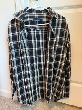 RAINFOREST Black and White Plaid Button-Down Shirt